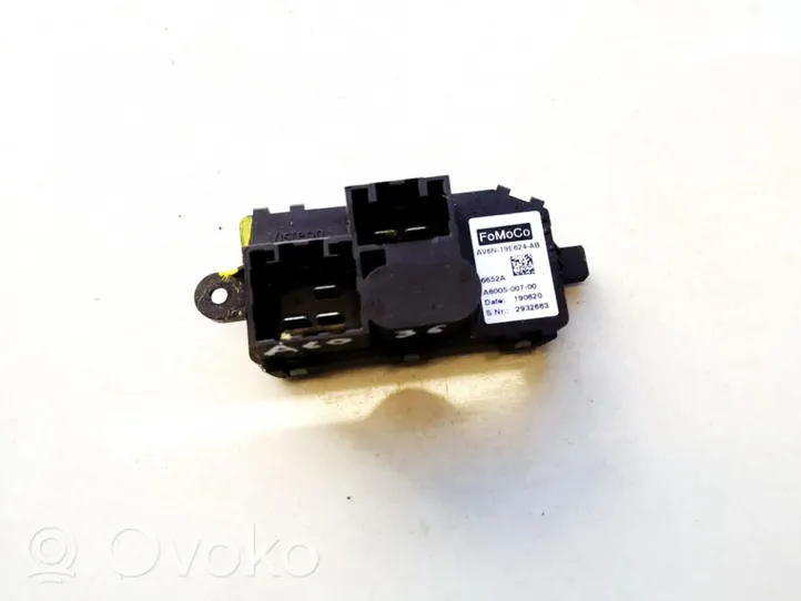 Ford Kuga II Heater blower motor/fan resistor av6n19e624ab