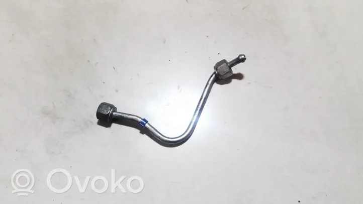 Mazda 6 Tuyau d'alimentation conduite de carburant 