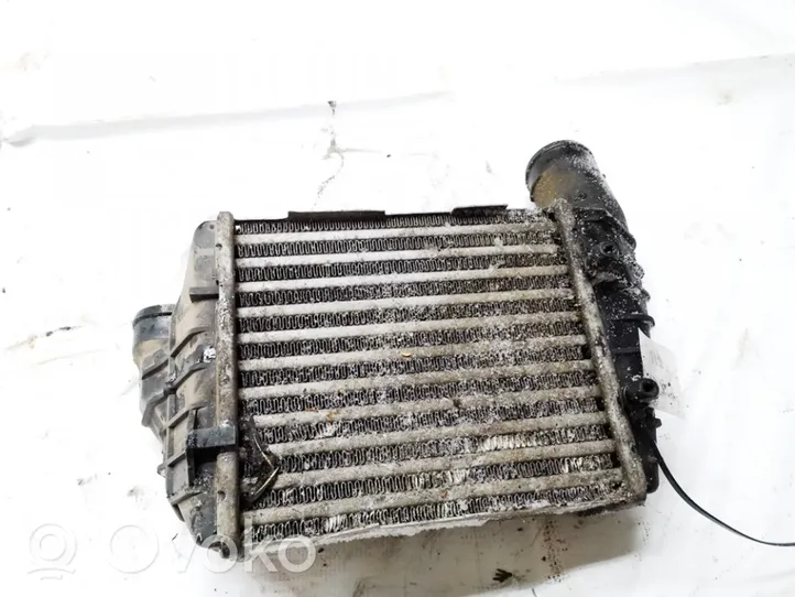 Audi A4 S4 B5 8D Chłodnica powietrza doładowującego / Intercooler 059145806