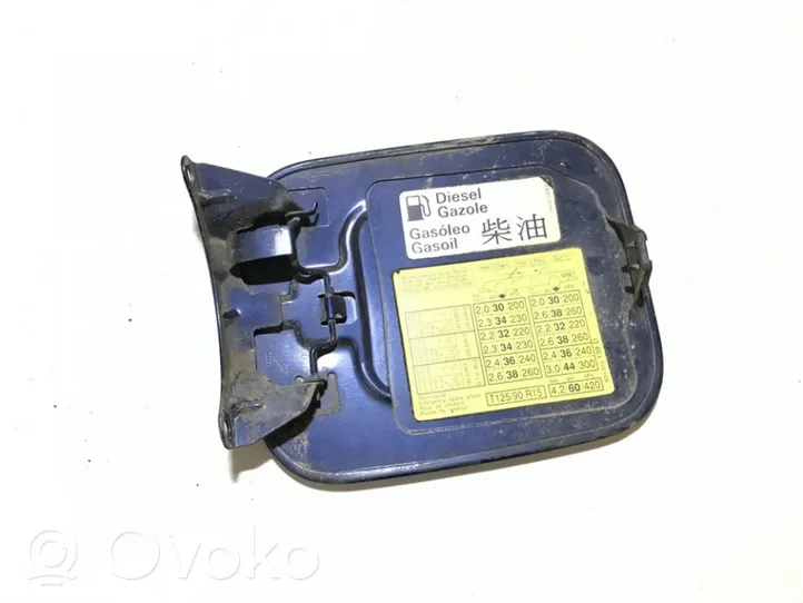 Audi A4 S4 B5 8D Sportello del serbatoio del carburante 8d0010139d