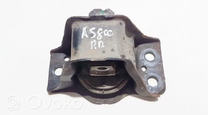 Renault Megane II Supporto di montaggio del motore 8200042456