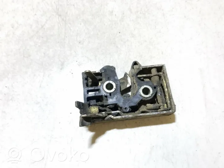 Volkswagen Jetta II Front door lock 191837016