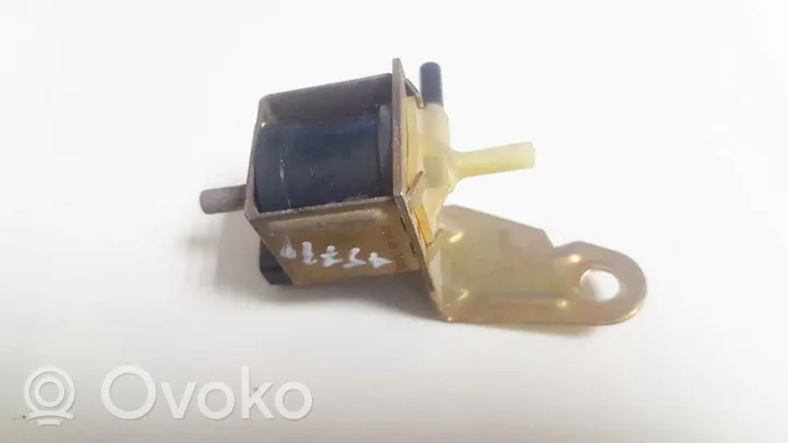 Audi A6 S6 C4 4A Solenoīda vārsts 37906283a