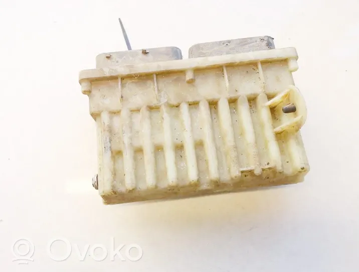 Opel Astra G Coolant fan relay 09131732