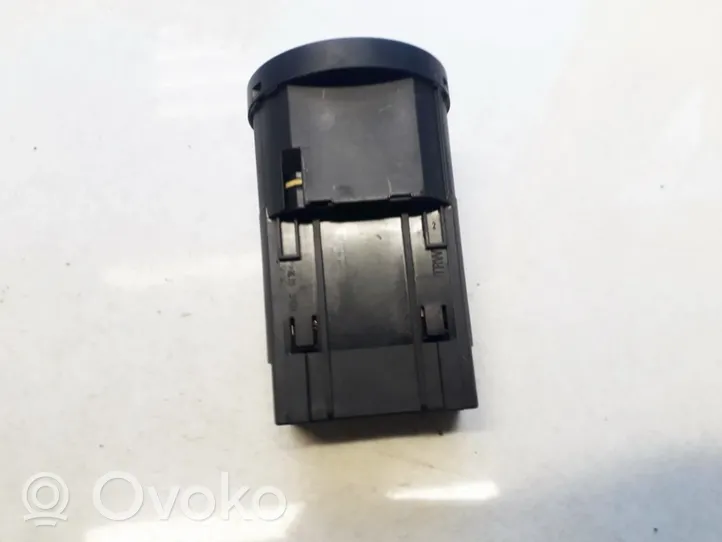 Volkswagen Bora Interruptor de luz 1C0641531A