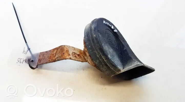 Ford Escort Horn signal E335717