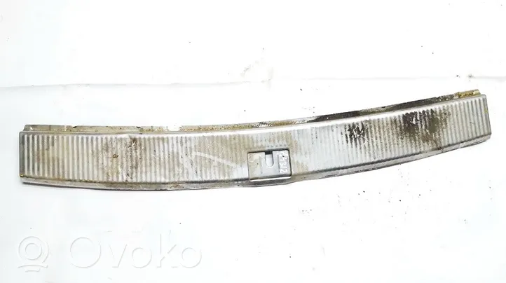 Volkswagen Touareg I Other trunk/boot trim element 7l6863459