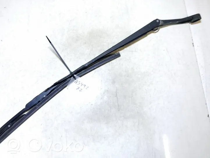 Nissan Almera Front wiper blade arm 