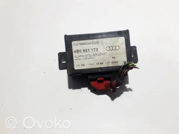 Audi A6 S6 C5 4B Boîtier module alarme 4B0951173