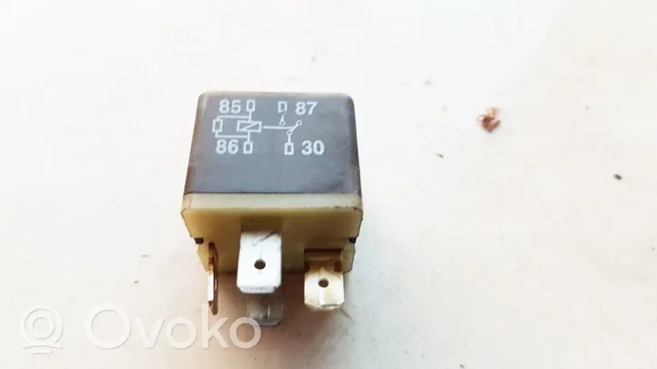 Audi 100 S4 C4 Other relay 431951253