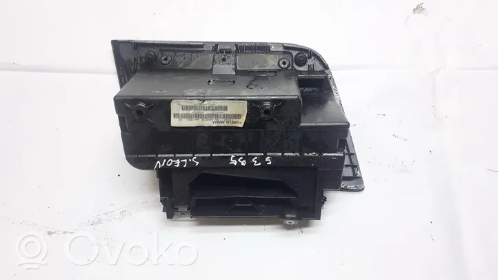 Seat Leon (1P) Glove box 401605