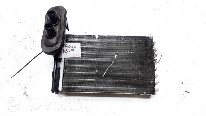 Volkswagen PASSAT B3 Radiateur soufflant de chauffage 0000164