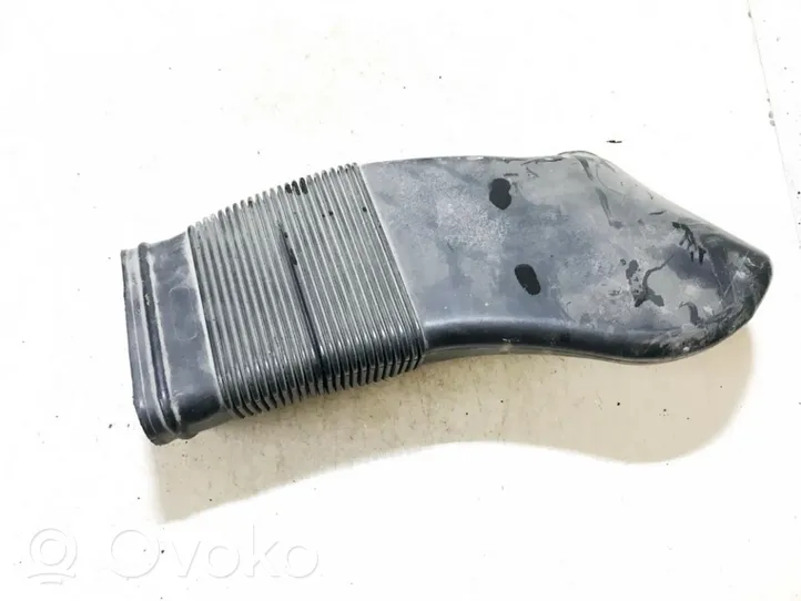 Volkswagen PASSAT B5 Tube d'admission d'air 8d0129617e