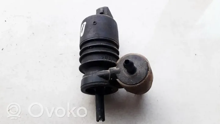 Volkswagen Golf III Pompe de lave-glace de pare-brise 