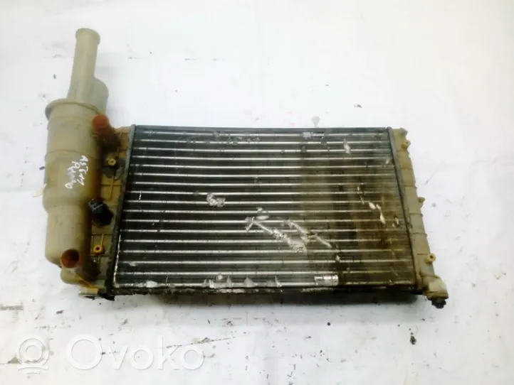 Fiat Punto (176) Radiateur de refroidissement 7759902