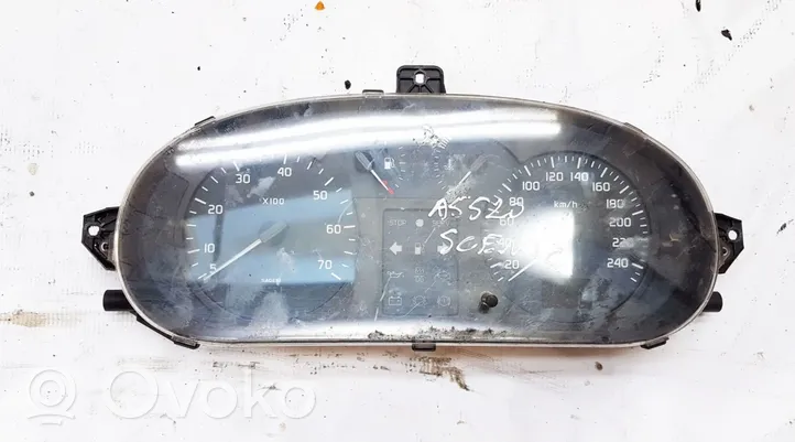 Renault Scenic I Speedometer (instrument cluster) P8200071811