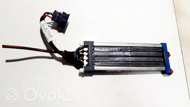 Volkswagen PASSAT B5.5 Radiateur électrique de chauffage auxiliaire 3b0963235