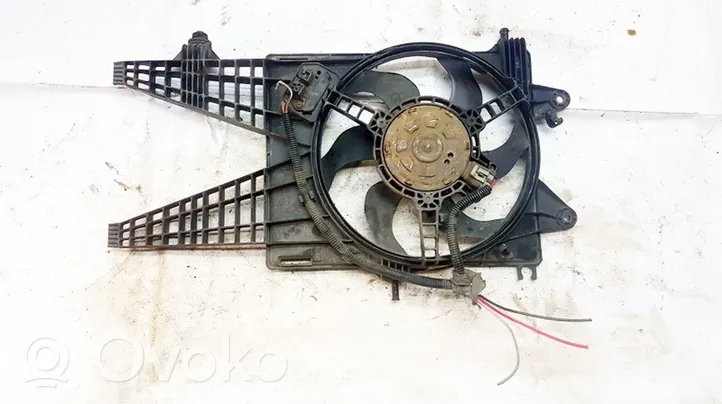 Fiat Punto (188) Radiator cooling fan shroud 823500600