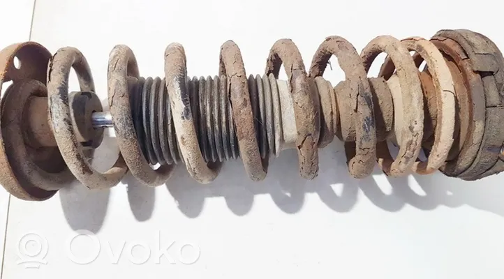 Volkswagen PASSAT B3 Rear coil spring 