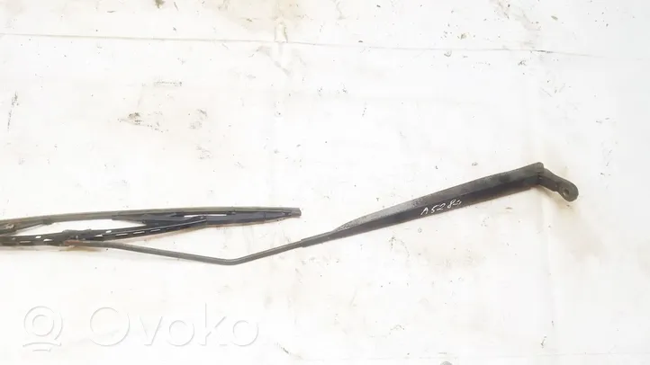 Citroen C3 Front wiper blade arm 