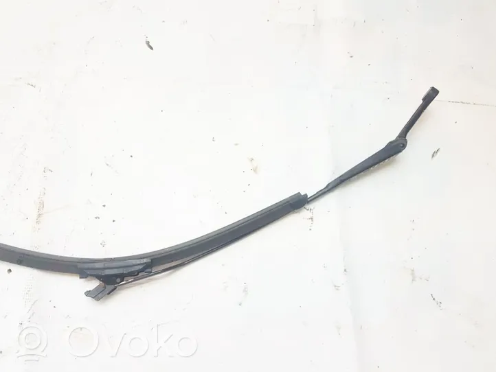 Audi A4 S4 B5 8D Front wiper blade arm 8d1955408a