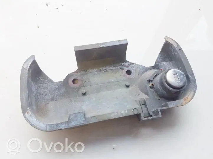 Opel Vectra B Front door lock (next to the handle) 