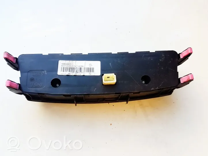 Toyota Avensis T270 Panel klimatyzacji 5590005350