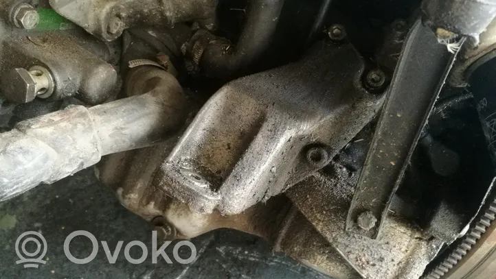Audi A4 S4 B5 8D Engine mounting bracket 8d0199307h