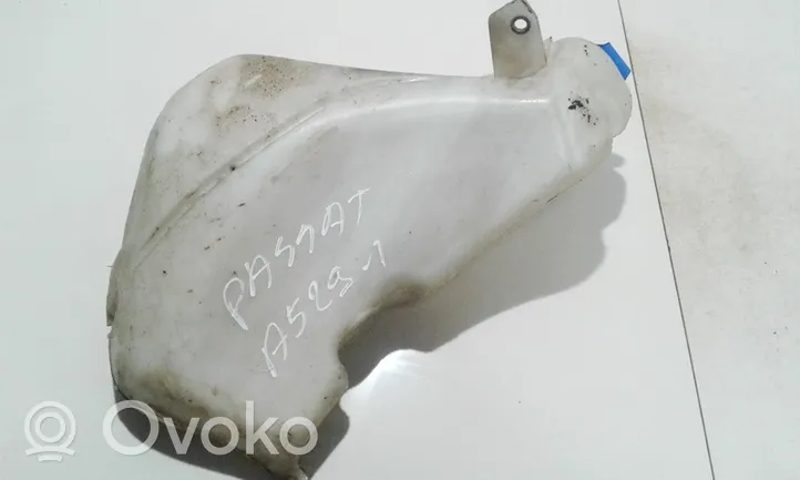 Volkswagen PASSAT B5 Windshield washer fluid reservoir/tank 3B0955453N