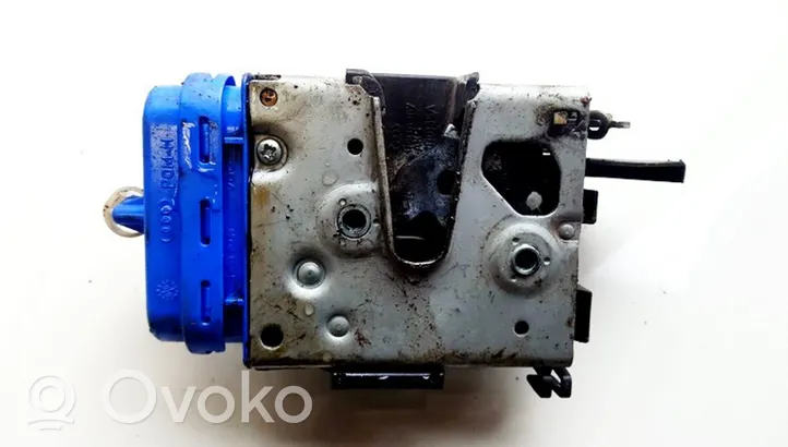 Audi A4 S4 B5 8D Etuoven lukko 8D0839015A