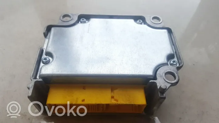 Mitsubishi Outlander Gaisa spilvenu vadības bloks P8635A053