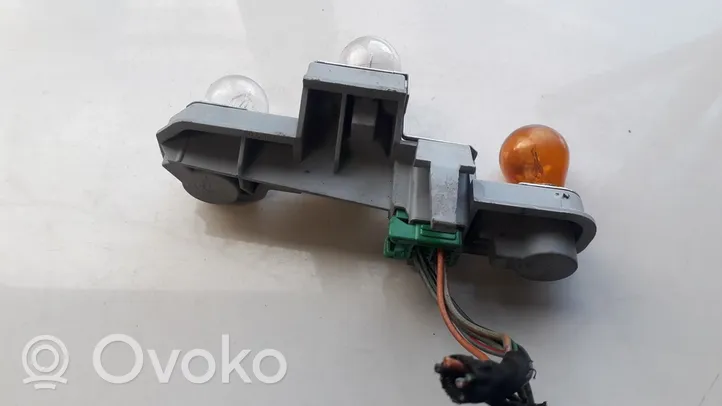 Volvo C30 Porte ampoule de feu arrière 27712204