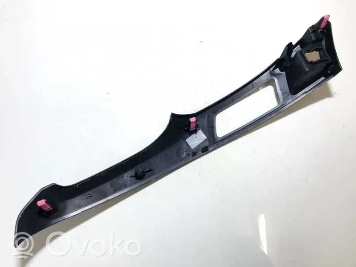 Toyota Yaris Inne części wnętrza samochodu 554350d020