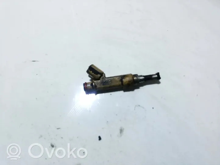 Toyota Auris 150 Injecteur de carburant 069072407