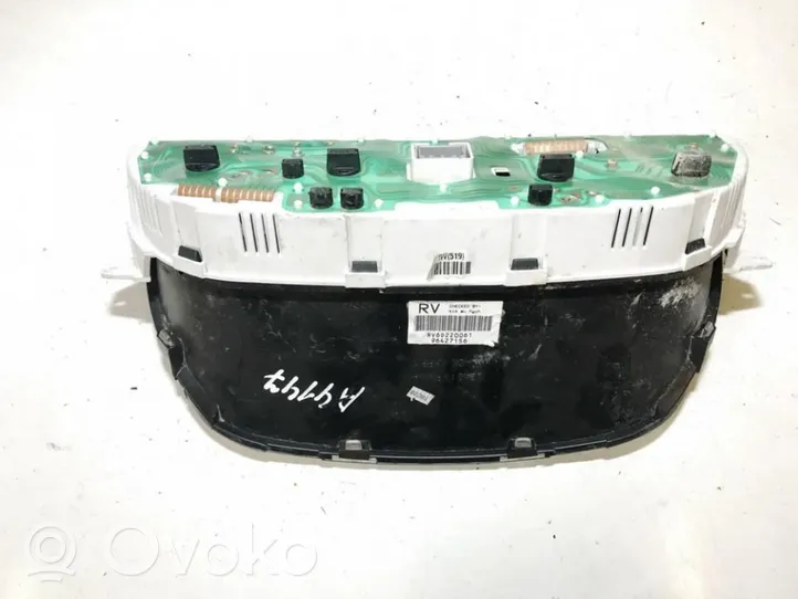 Chevrolet Tacuma Speedometer (instrument cluster) 96427156