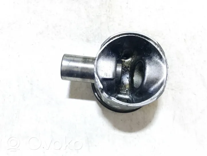 Toyota Avensis Verso Piston 