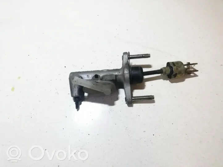 Toyota Corolla E120 E130 Główny cylinder sprzęgła 