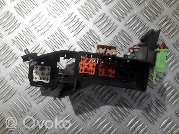 Audi A8 S8 D3 4E Fuse box set 4e0937503b