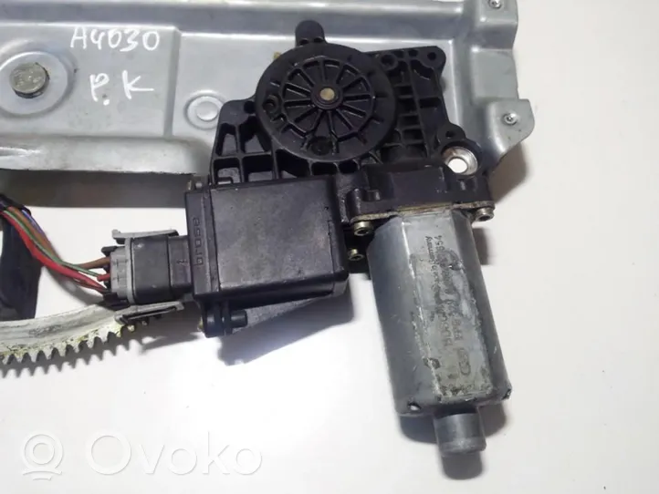 Opel Vectra B Front door window regulator motor 0130821654