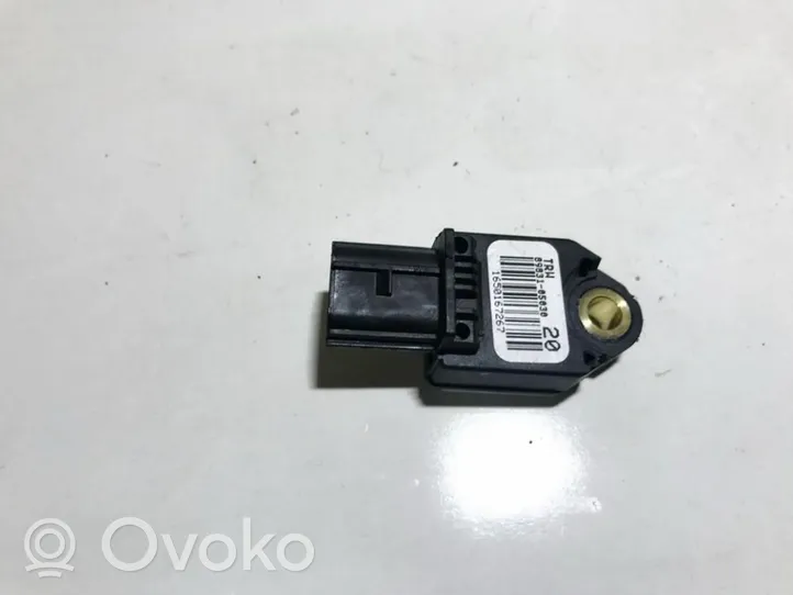 Toyota Avensis T270 Airbag deployment crash/impact sensor 8983105030