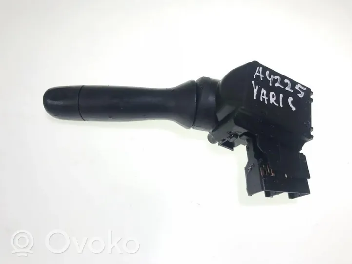 Toyota Yaris Valytuvų rankenėlė 0d03017f144