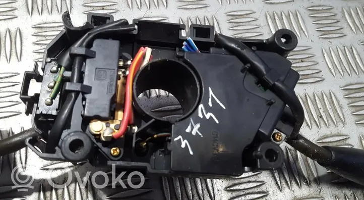 Toyota Corolla E100 Leva/interruttore dell’indicatore di direzione e tergicristallo C33HTI