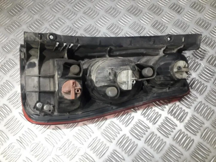 Hyundai Matrix Lampa tylna 92401170