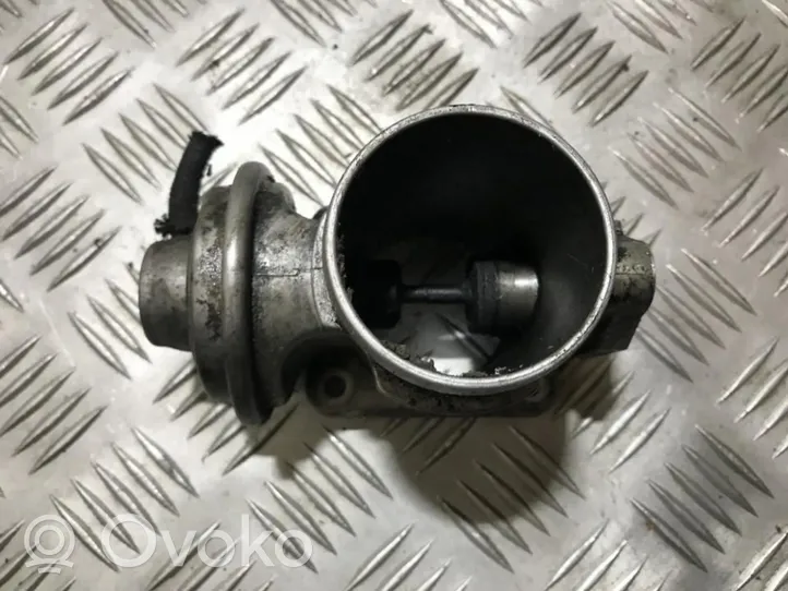 BMW 5 E39 EGR valve 11712246145