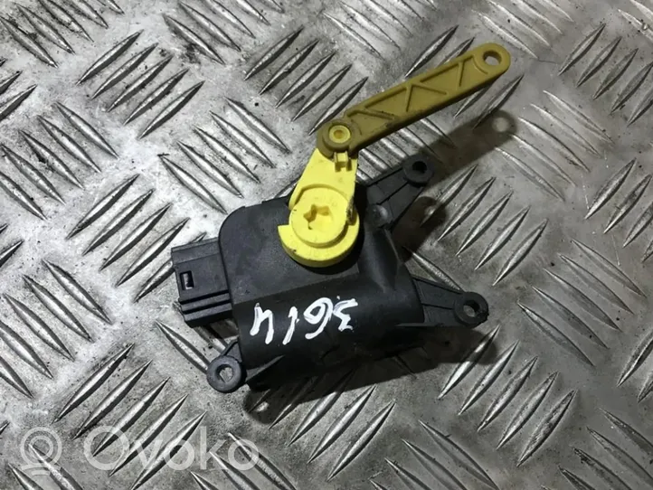 Skoda Octavia Mk2 (1Z) Silniczek nagrzewnicy 0132801342