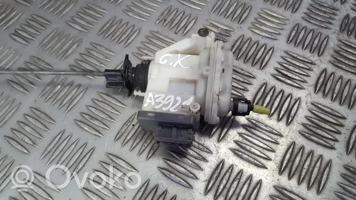 Volkswagen PASSAT B4 Motorino della chiusura centralizzata 3a0862153b