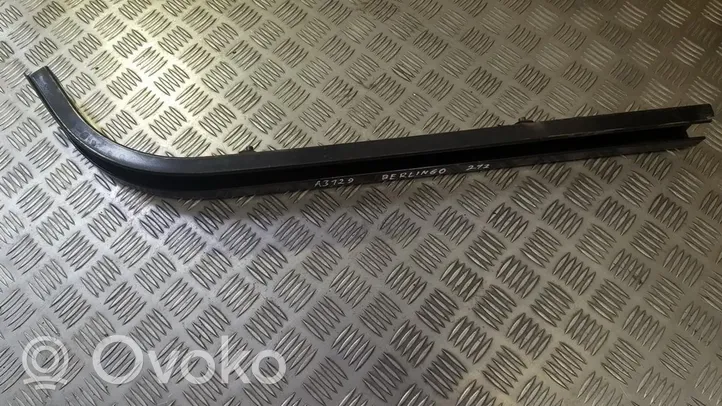 Citroen Berlingo Sliding door trim 9684585580e