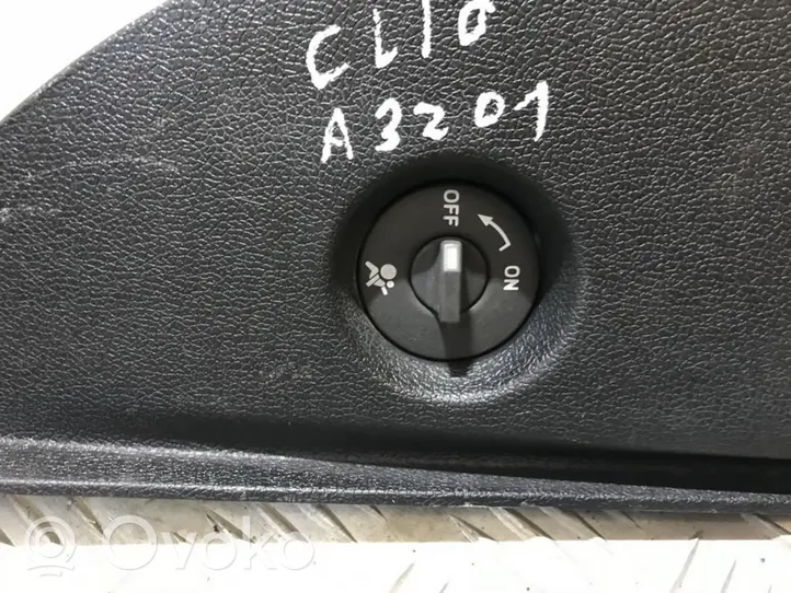 Renault Clio III Interrupteur commutateur airbag passager 8200169589c