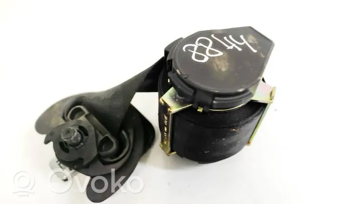 Volkswagen Touran I Rear seatbelt 5425588