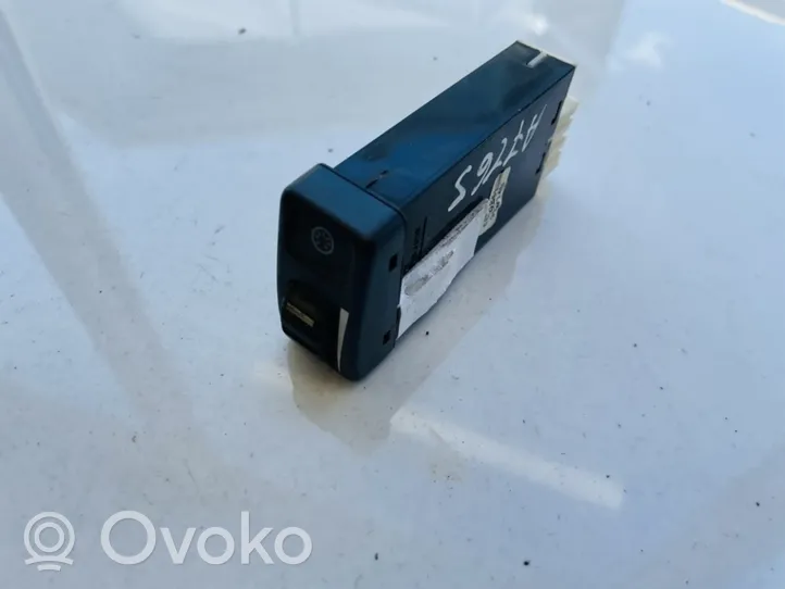 Volvo S70  V70  V70 XC Panel lighting control switch 6849861